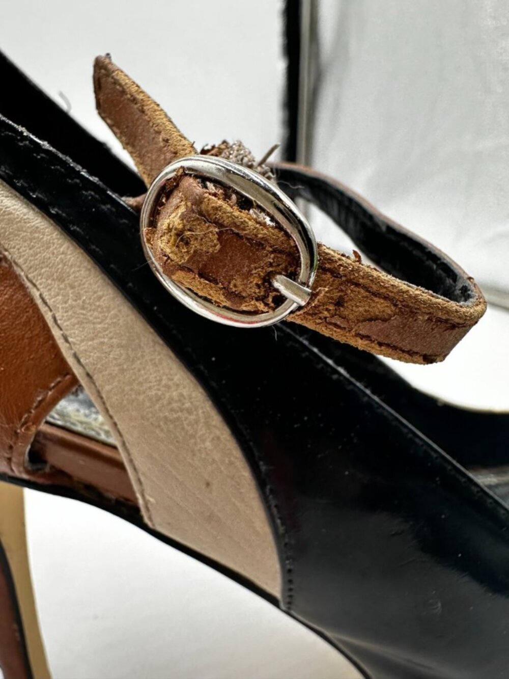 White House Black Market Peep Toe Heels Ankle Strap Pumps 9.5 M 4” - Picture 12 of 13